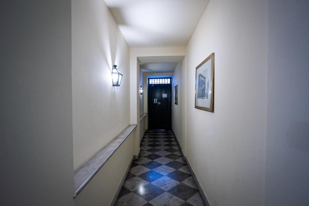 Appartamento Incantevole Nel Cuore Di Roma, Monti Exteriör bild